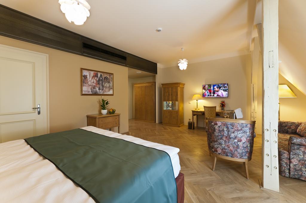Grandhotel Ambassador Narodni Dum Karlovy Vary Room photo