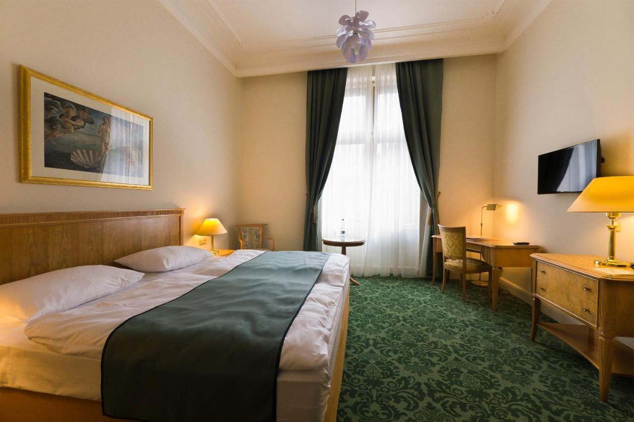 Grandhotel Ambassador Narodni Dum Karlovy Vary Exterior photo