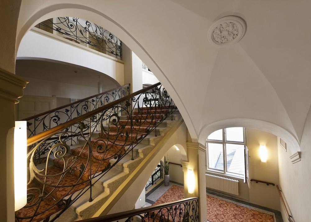 Grandhotel Ambassador Narodni Dum Karlovy Vary Exterior photo